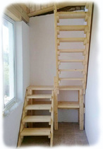Лестничные ступени, лестницы из массива дуба.